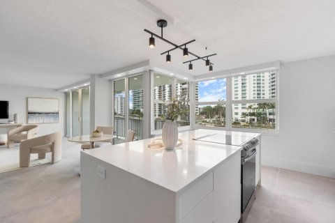 Condominio en venta en Fort Lauderdale, Florida, 2 dormitorios, 146.32 m2 № 2249464 - foto 7