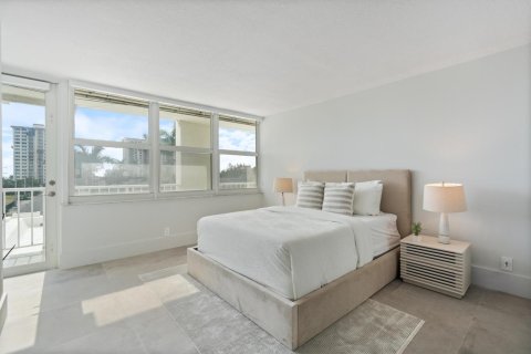 Condominio en venta en Fort Lauderdale, Florida, 2 dormitorios, 146.32 m2 № 2249464 - foto 18