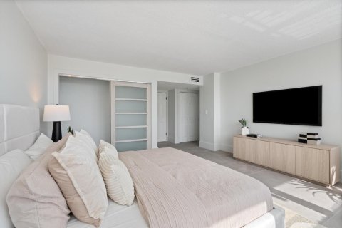Condominio en venta en Fort Lauderdale, Florida, 2 dormitorios, 146.32 m2 № 2249464 - foto 14