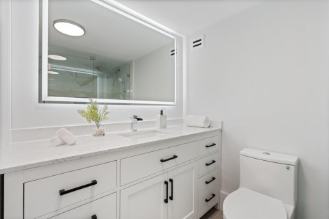 Condominio en venta en Fort Lauderdale, Florida, 2 dormitorios, 146.32 m2 № 2249464 - foto 16