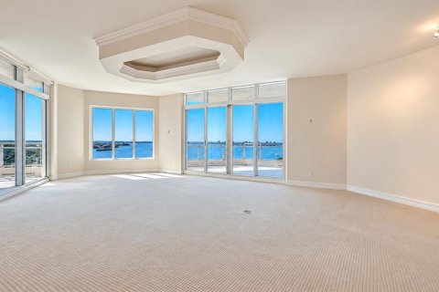 Condominio en venta en Sarasota, Florida, 3 dormitorios, 337.79 m2 № 2418478 - foto 8