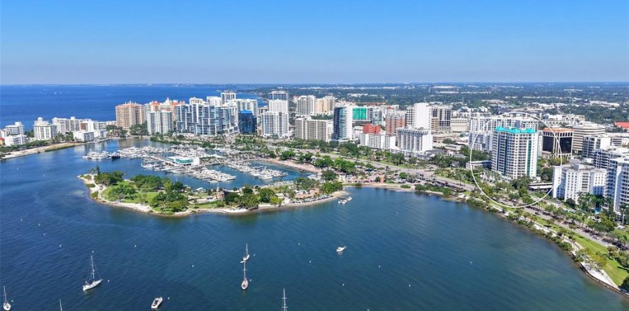 Condominio en Sarasota, Florida, 3 dormitorios  № 2418478