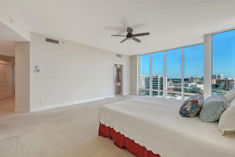 Condominio en venta en Sarasota, Florida, 3 dormitorios, 337.79 m2 № 2418478 - foto 25