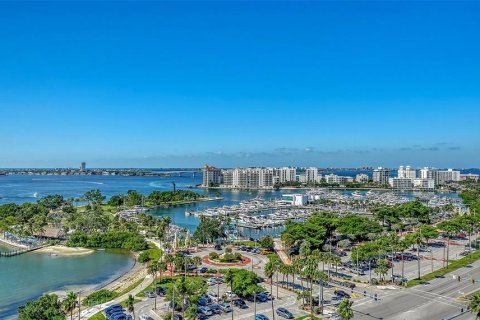 Condominio en venta en Sarasota, Florida, 3 dormitorios, 337.79 m2 № 2418478 - foto 17
