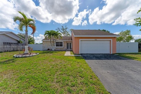Villa ou maison à vendre à Homestead, Floride: 3 chambres, 128.95 m2 № 1940153 - photo 3