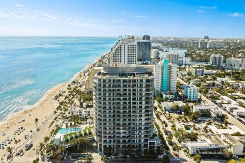 Condo in Fort Lauderdale, Florida, 3 bedrooms № 2146380 - photo 2