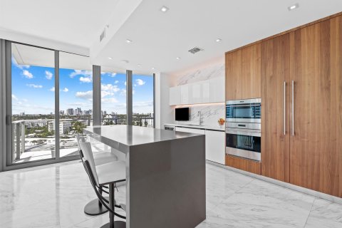 Condo in Fort Lauderdale, Florida, 3 bedrooms № 2146380 - photo 13
