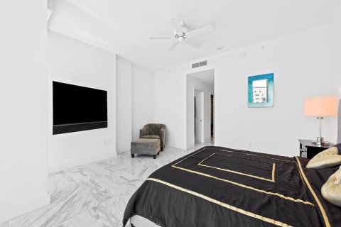 Condo in Fort Lauderdale, Florida, 3 bedrooms № 2146380 - photo 17