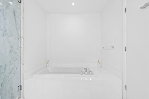 Condo in Fort Lauderdale, Florida, 3 bedrooms № 2146380 - photo 24