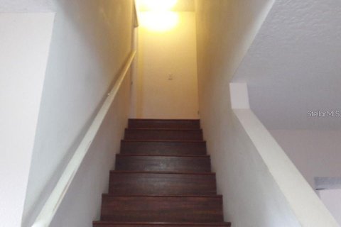 Townhouse in Davenport, Florida 4 bedrooms, 168.25 sq.m. № 1913625 - photo 5