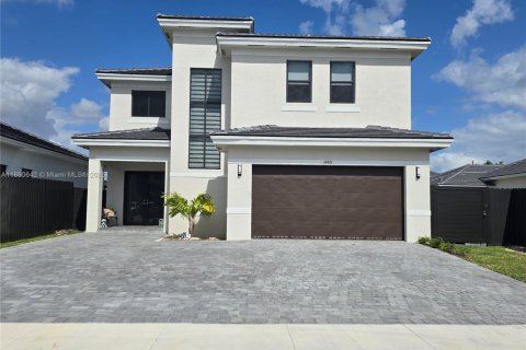 Casa en venta en Miami, Florida, 4 dormitorios, 295.52 m2 № 1889223 - foto 3