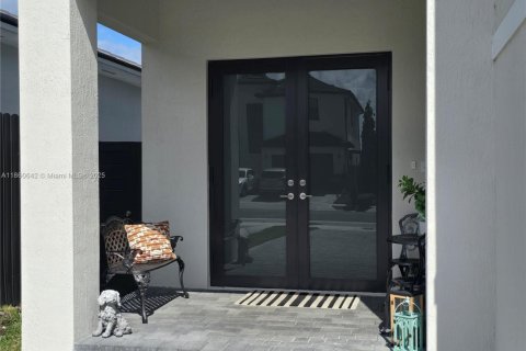 Casa en venta en Miami, Florida, 4 dormitorios, 295.52 m2 № 1889223 - foto 7