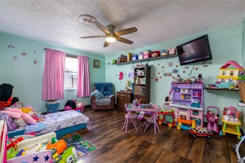 House in Seminole, Florida 4 bedrooms, 159.14 sq.m. № 2202605 - photo 18