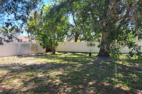 House in Seminole, Florida 4 bedrooms, 159.14 sq.m. № 2202605 - photo 24
