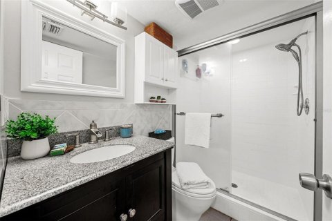 Купить таунхаус в Клируотер, Флорида 9 комнат, 163.23м2, № 2109953 - фото 16