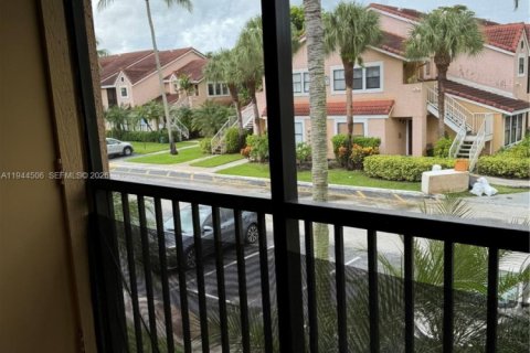 Copropriété à louer à Miami, Floride: 1 chambre, 69.4 m2 № 2001065 - photo 17