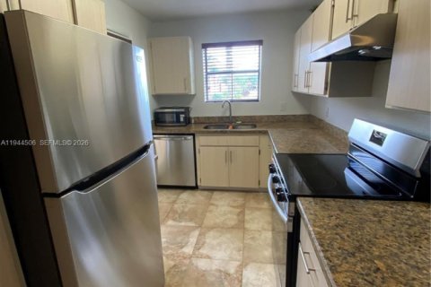 Copropriété à louer à Miami, Floride: 1 chambre, 69.4 m2 № 2001065 - photo 30