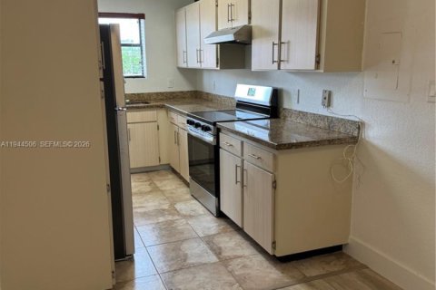 Copropriété à louer à Miami, Floride: 1 chambre, 69.4 m2 № 2001065 - photo 11