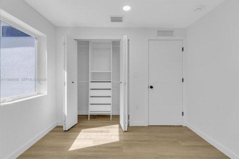 Villa ou maison à louer à Miami, Floride: 3 chambres № 2027082 - photo 14