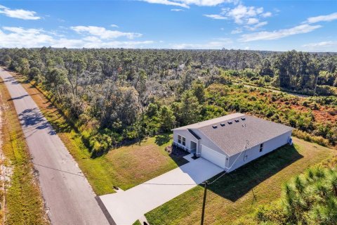 House in Sebring, Florida 3 bedrooms, 167.97 sq.m. № 2238375 - photo 13
