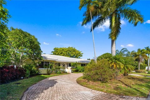 Casa en venta en Fort Lauderdale, Florida, 3 dormitorios, 195.37 m2 № 2017908 - foto 5