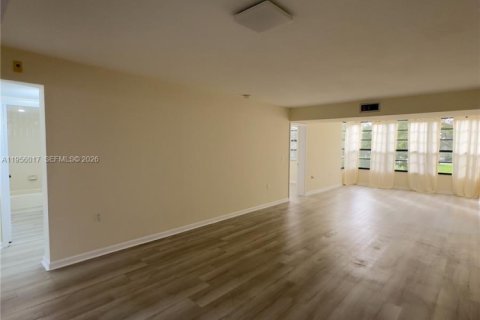 Condominio en alquiler en Davie, Florida, 2 dormitorios, 128.67 m2 № 2010430 - foto 16