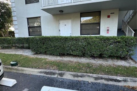 Condominio en alquiler en Davie, Florida, 2 dormitorios, 128.67 m2 № 2010430 - foto 27