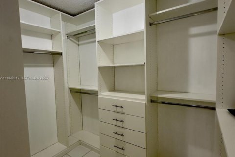 Condominio en alquiler en Davie, Florida, 2 dormitorios, 128.67 m2 № 2010430 - foto 22