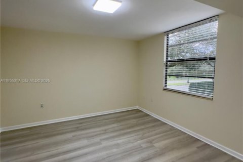 Condominio en alquiler en Davie, Florida, 2 dormitorios, 128.67 m2 № 2010430 - foto 18