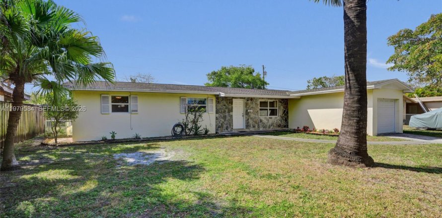 Дом в Катлер-Бей, Флорида 4 спальни, 147.53м2 № 2043408