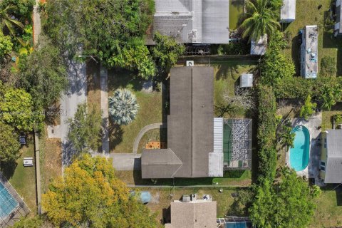 Купить виллу или дом в Катлер-Бей, Флорида 4 спальни, 147.53м2, № 2043408 - фото 18