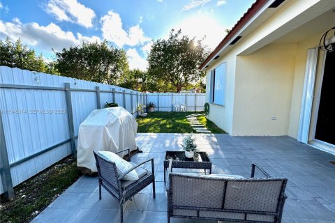 Casa en venta en Homestead, Florida, 3 dormitorios, 149.57 m2 № 2005318 - foto 20