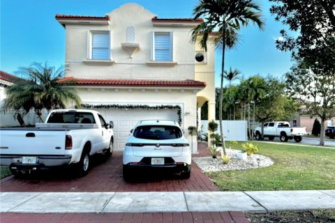 Casa en venta en Homestead, Florida, 3 dormitorios, 149.57 m2 № 2005318 - foto 1