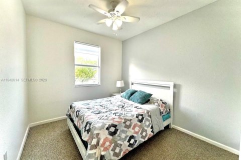 Casa en venta en Homestead, Florida, 3 dormitorios, 149.57 m2 № 2005318 - foto 17