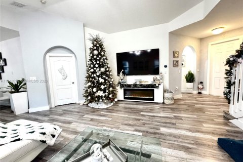 Casa en venta en Homestead, Florida, 3 dormitorios, 149.57 m2 № 2005318 - foto 10