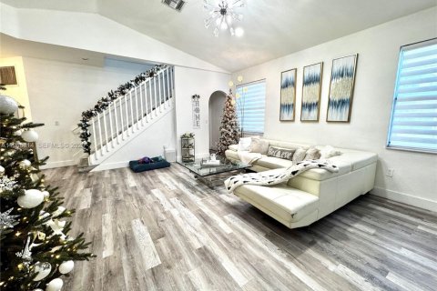 Casa en venta en Homestead, Florida, 3 dormitorios, 149.57 m2 № 2005318 - foto 8