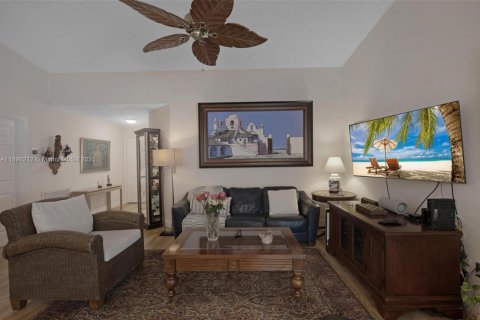 Villa ou maison à vendre à Homestead, Floride: 2 chambres, 108.79 m2 № 1949510 - photo 7