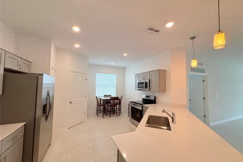 Casa en alquiler en Eagle Lake, Florida, 3 dormitorios, 195.93 m2 № 1900162 - foto 11