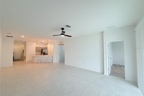 Casa en alquiler en Eagle Lake, Florida, 3 dormitorios, 195.93 m2 № 1900162 - foto 8