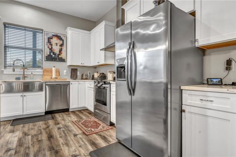 Adosado en alquiler en Tampa, Florida, 3 dormitorios, 174.1 m2 № 1629014 - foto 10