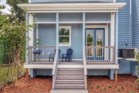 Adosado en alquiler en Tampa, Florida, 3 dormitorios, 174.1 m2 № 1629014 - foto 2