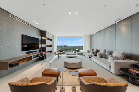 Condo in Bal Harbour, Florida, 2 bedrooms № 2081967
