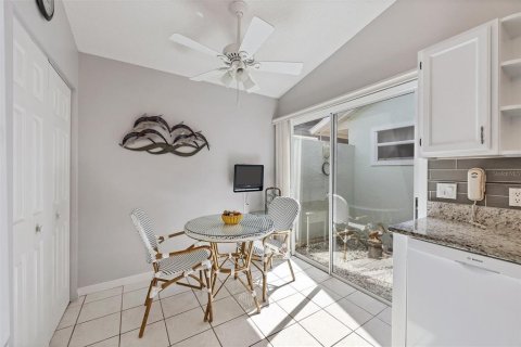 Villa ou maison à vendre à Port Charlotte, Floride: 2 chambres, 141.95 m2 № 2200734 - photo 12