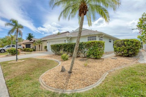 Villa ou maison à vendre à Port Charlotte, Floride: 2 chambres, 141.95 m2 № 2200734 - photo 2