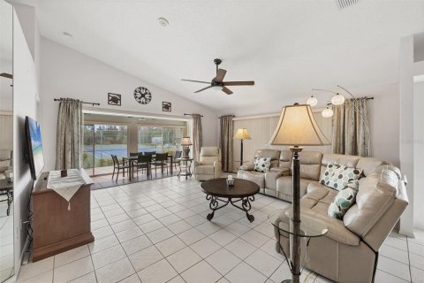 Villa ou maison à vendre à Port Charlotte, Floride: 2 chambres, 141.95 m2 № 2200734 - photo 4