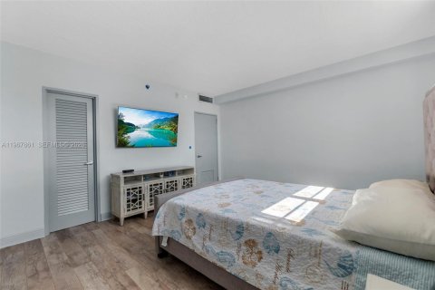 Купить кондоминиум в Холливуд, Флорида 2 спальни, 112.6м2, № 2029172 - фото 10