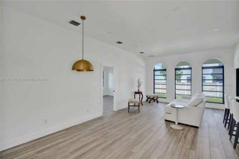 Immobilier commercial à vendre à Miami, Floride: 248.23 m2 № 1969600 - photo 20