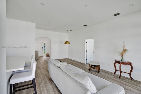 Immobilier commercial à vendre à Miami, Floride: 248.23 m2 № 1969600 - photo 27