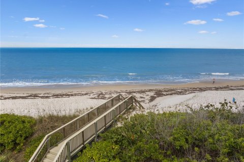 Condo à Vero Beach, Floride, 3 chambres  № 2080470