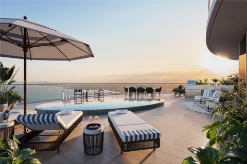 Condo in Miami, Florida, 5 bedrooms  № 1710864 - photo 2